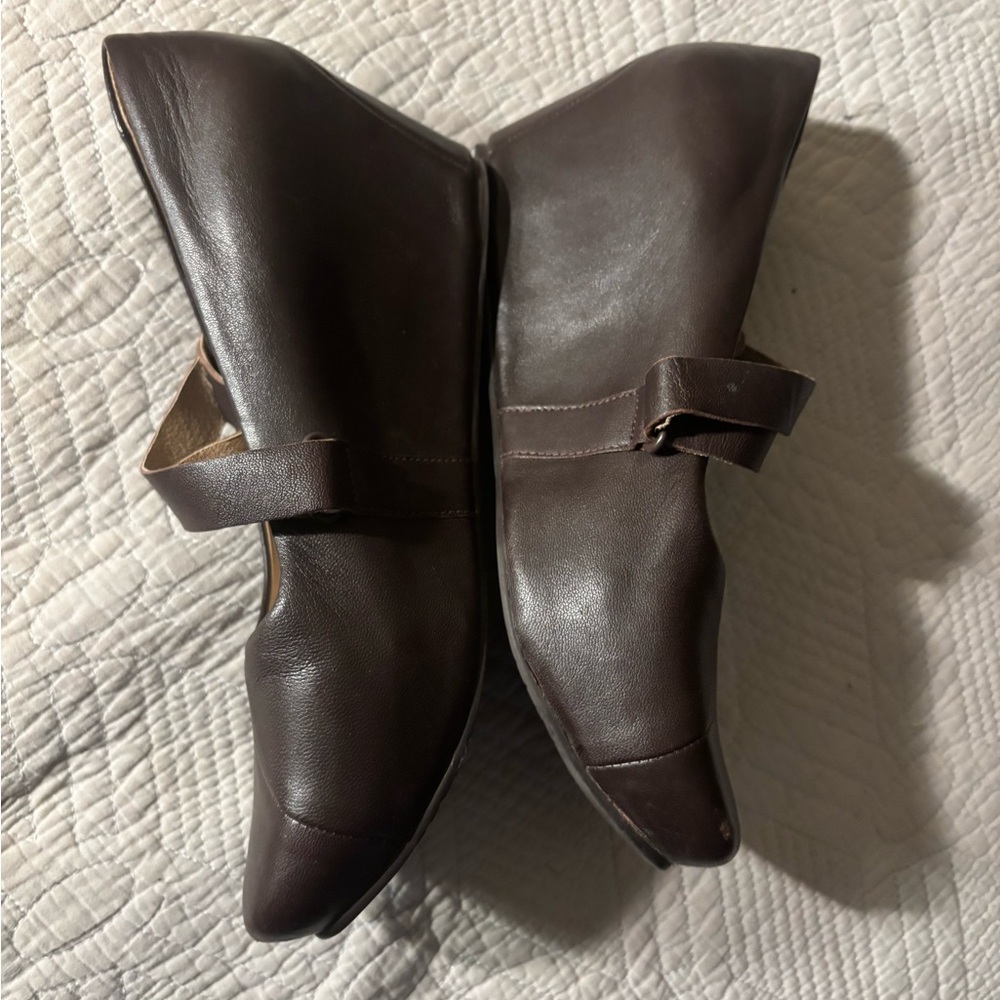 TSUBO Soft Leather Wedges-Size 9 - Picture 3 of 8
